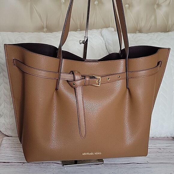 MICHAEL KORS Large Pebble Grained Tote Bag - Picture 14 of 16